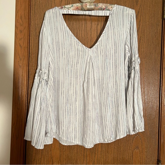 5/$25 Philosophy Bell Sleeve Striped Blouse - Picture 3 of 14